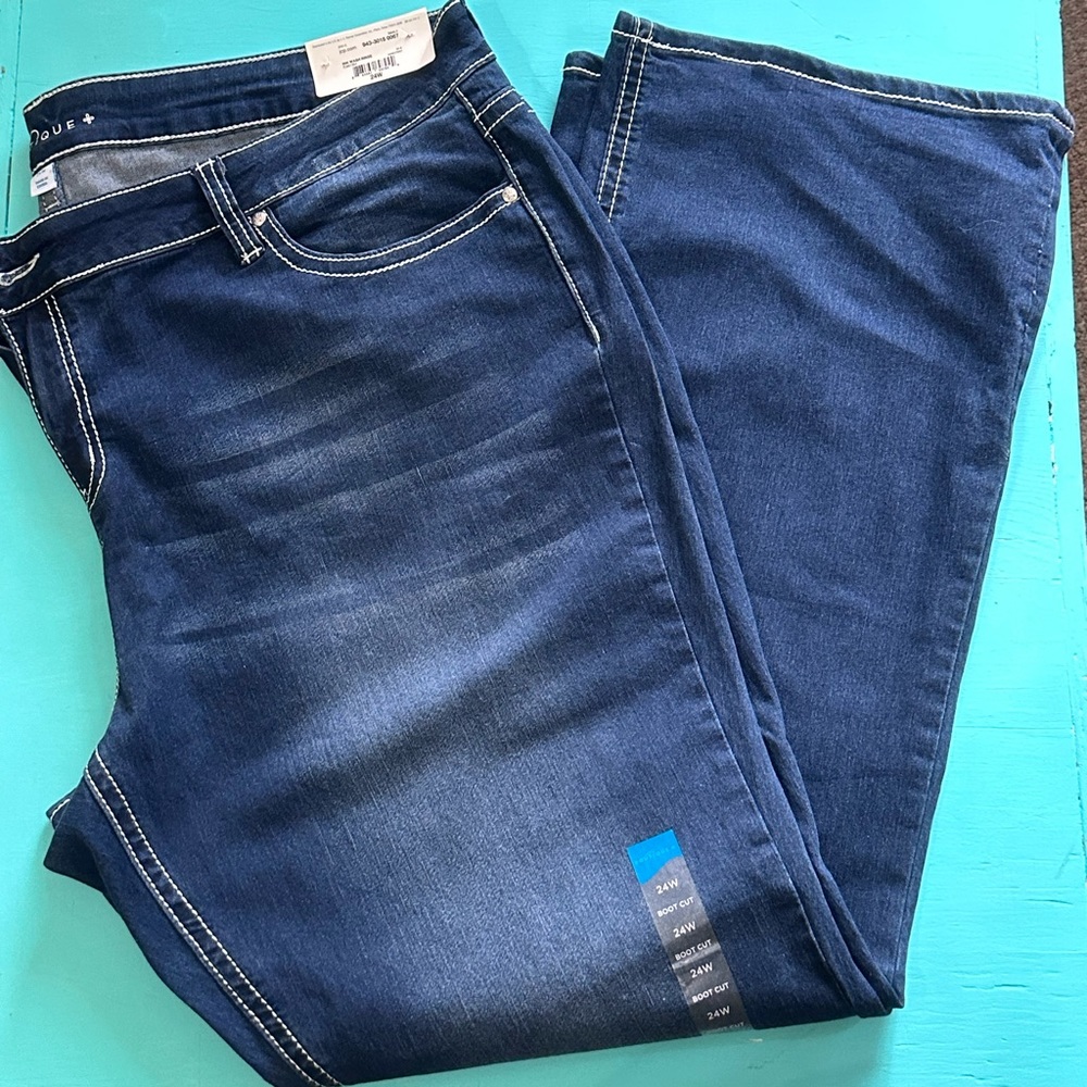 NWT Women’s plus size 24 Boutique boot cut jeans
